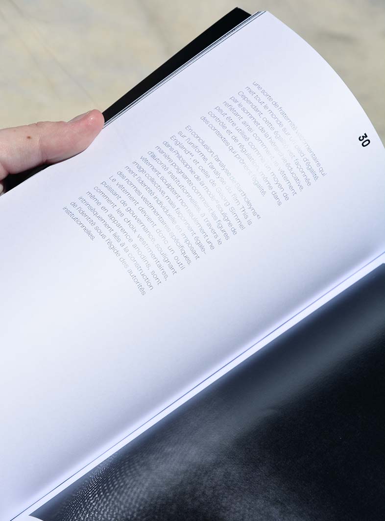 création identité visuelle et support de communication | Studio de création graphique & Atelier d'exploration - Graphiste à Marseille
